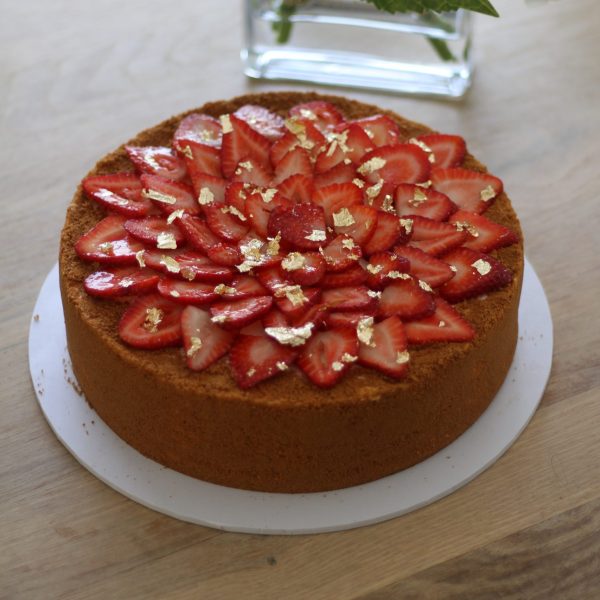 For illustration purposes, the purchased cake will be a heart shape.